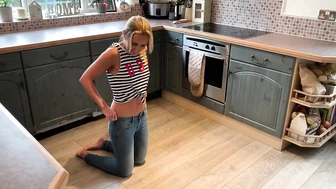 Toni - Toni Wets Her Jeans In An Unusual Way